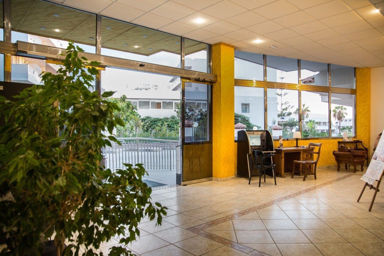 Apartamentos Oro Blanco Playa de las Americas  Bagian luar foto